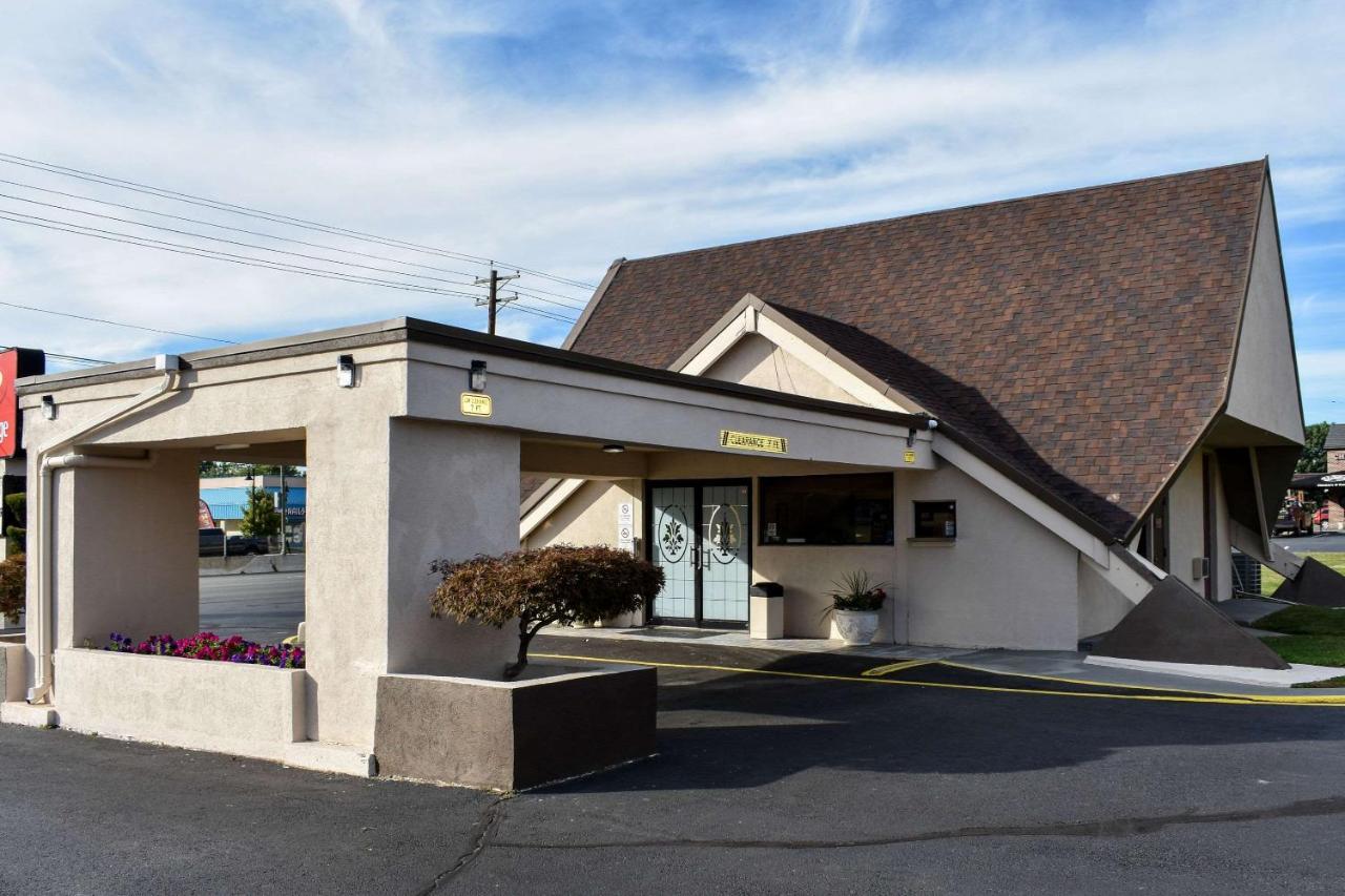 Mho Hotel 波登镇 外观 照片