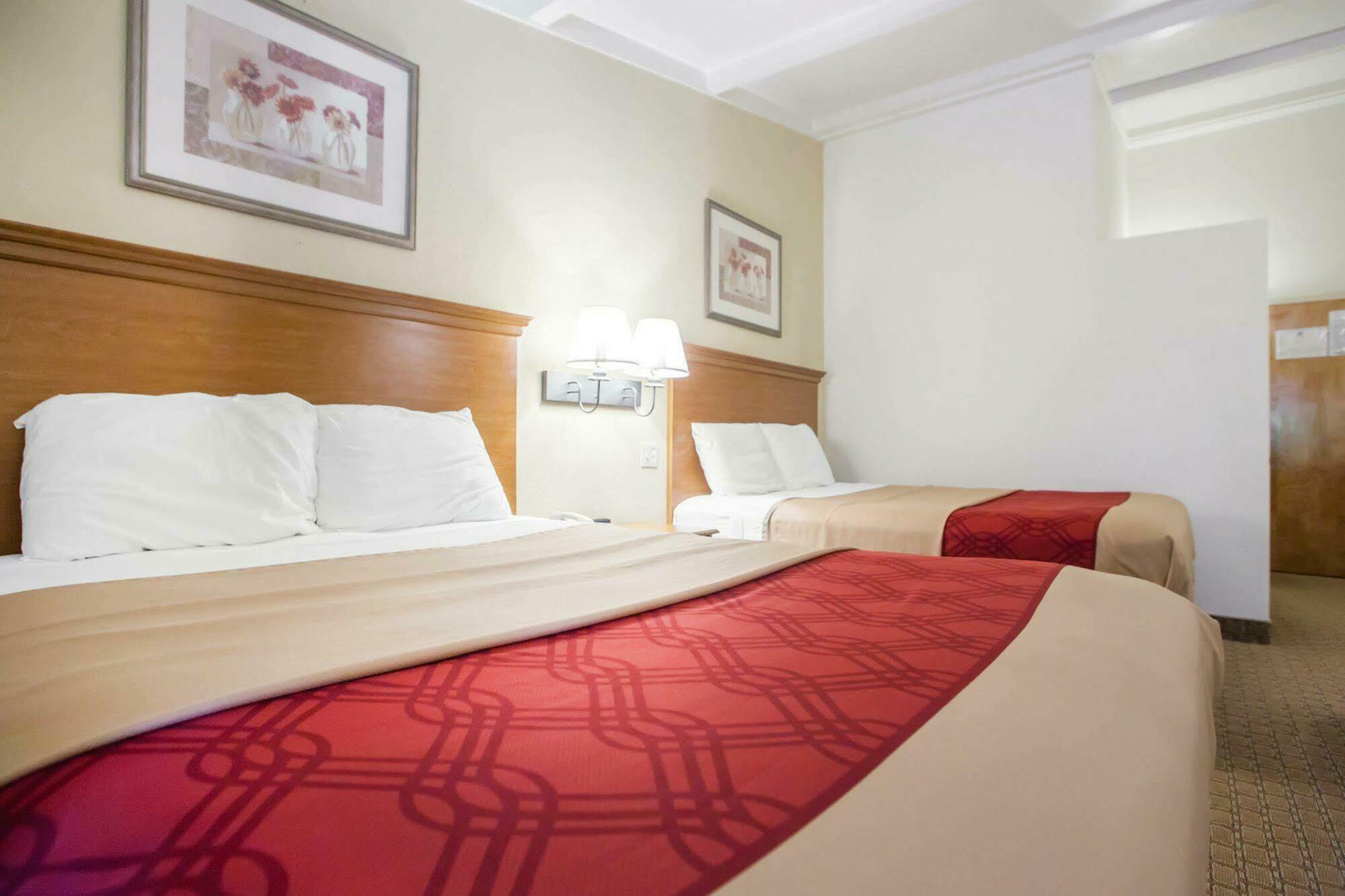 Mho Hotel 波登镇 外观 照片